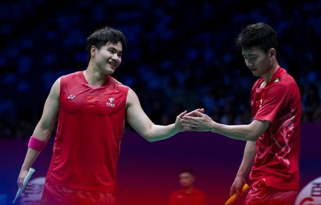 1746024034518086057.jpg (体育)(43)羽毛球——苏迪曼杯小组赛:中国队对阵中国香港队XxjpseC007301_20250428_PEPFN0A001.jpg